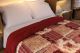 EDREDOM_PRIME_QUEEN_100_POLIESTER_ESTAMPADO_2_15M_X_2_40M_DE_CONFECCOES_PATCHWORK_MARSALA.jpg